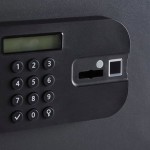 sejf-elektroniczny-ysfb400eb1-yale1.jpg