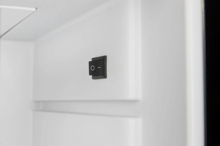 Minibar termoelektryczny SMT40GD WOLF - białe wnętrze