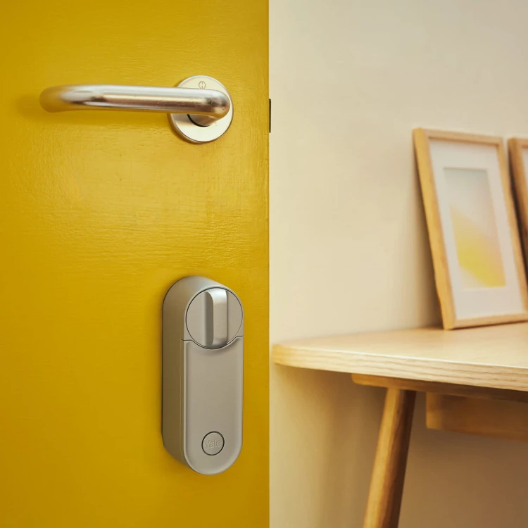 Yale Linus® Smart Lock L2