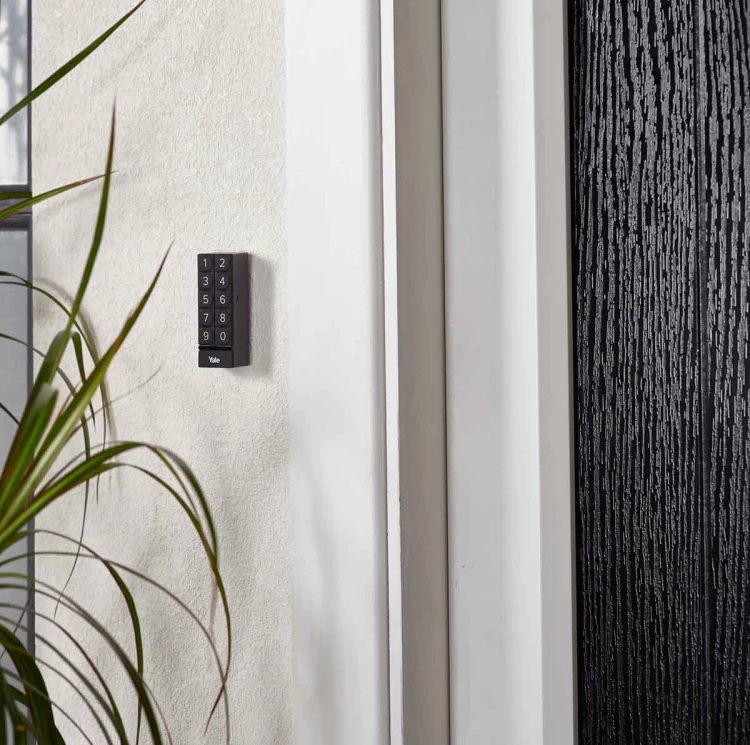 Yale Linus® Smart Keypad