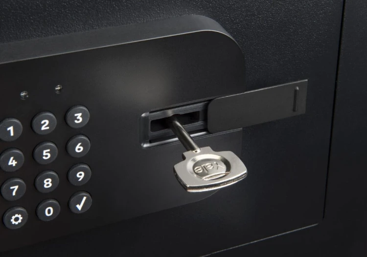 Smart Safe Yale