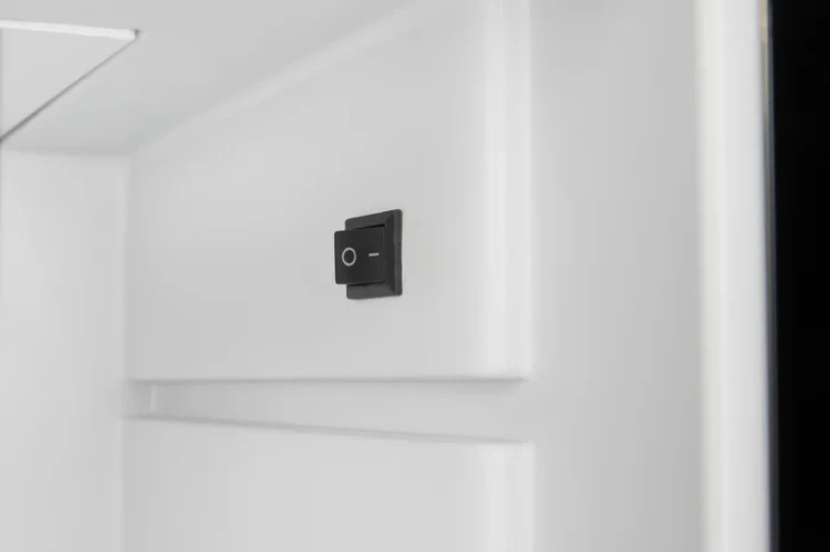 Minibar Termoelektryczny SMT25 WOLF