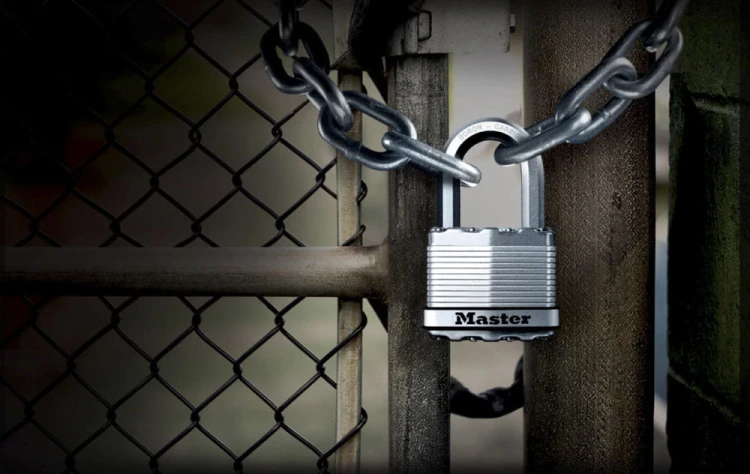 Kłódka wodoodporna EXCELL M5EURDLF Master Lock