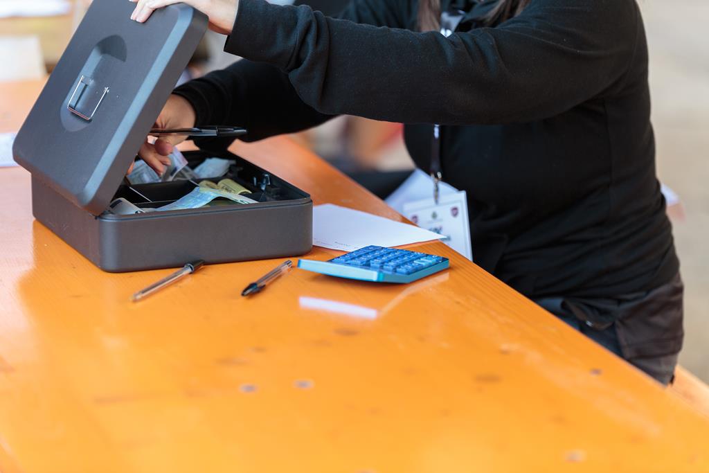 Kasety metalowe – do czego się przydadzą?